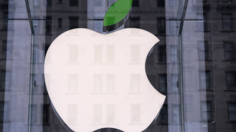 С марта до сентября этого года Apple переведет 13 млрд евро на специальный счет в Ирландии