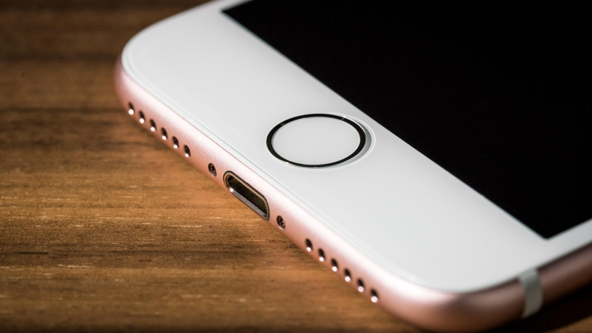 Apple признала проблему с микрофоном у некоторых смартфонов iPhone 7 и 7 Plus