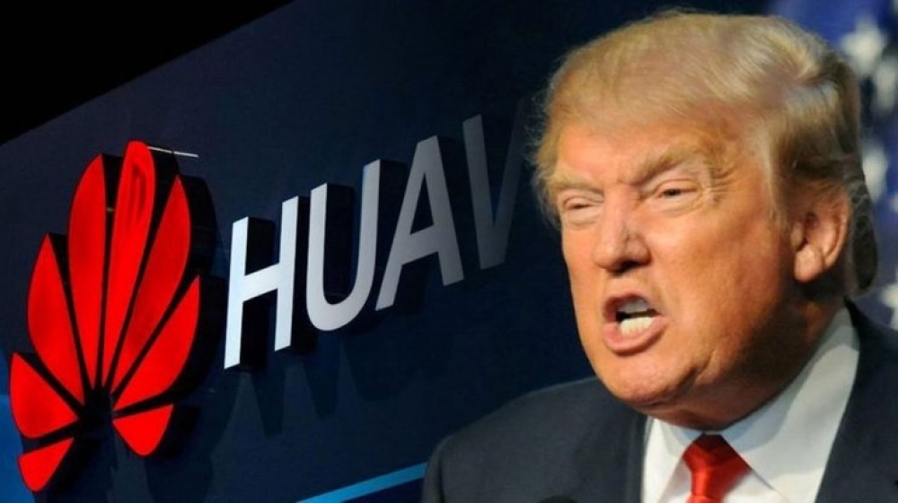 Huawei оценила ущерб от санкций США в $10 млрд в год