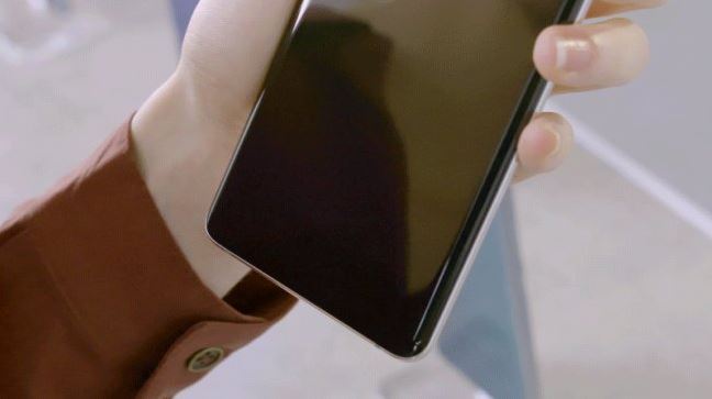 Samsung обещает исправить работу сканера отпечатков пальцев в Galaxy S10