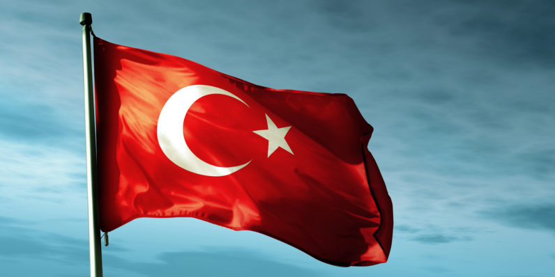Президент Турции призывает бойкотировать продукцию Apple в ответ на санкции США