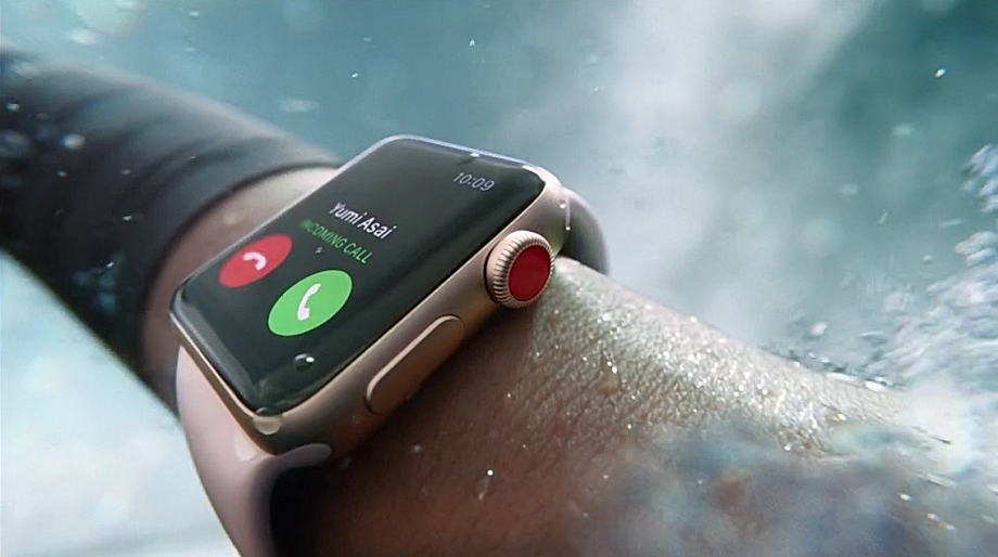 Вышло обновление, устраняющее проблему отключения часов Apple Watch Series 3 от сети оператора
