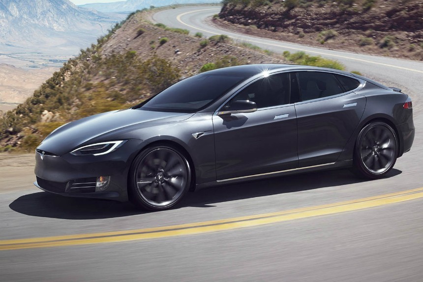 Tesla обновила ассортимент своих электромобилей, убрав некоторые конфигурации