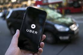 Uber опубликовала рейтинг забытых в такси вещей и список самых «забывчивых» городов