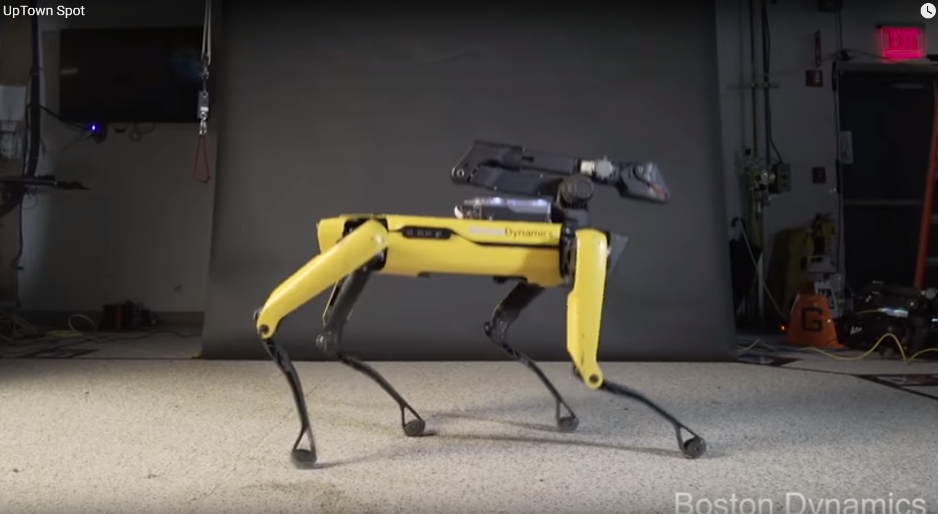 Boston Dynamics научила робота-собаку Spot танцевать