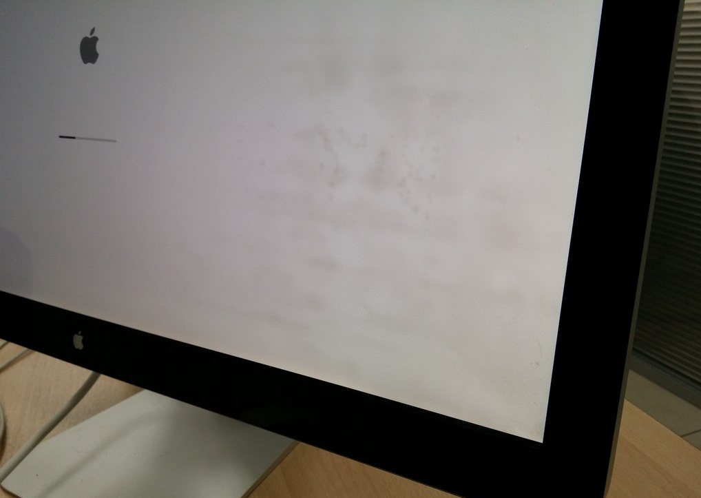 Против Apple подан групповой иск из-за дефекта дисплея Retina в ПК iMac и MacBook Retina