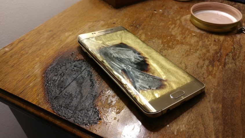 Еще один сгоревший Samsung, на этот раз Galaxy S6 edge+