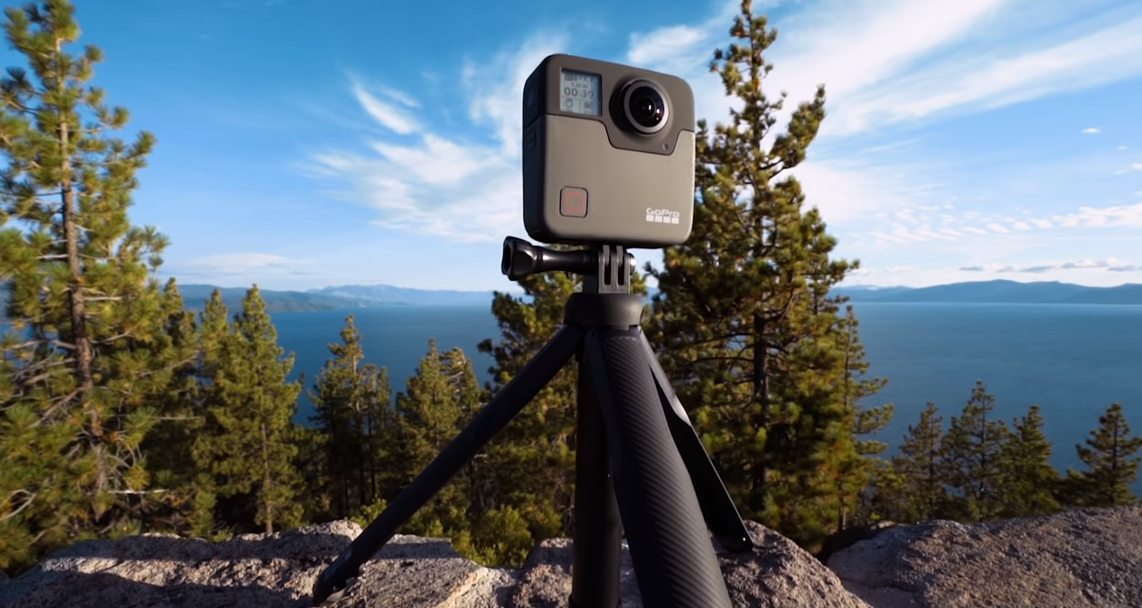 Компания GoPro представила экшн-камеру Hero6 Black