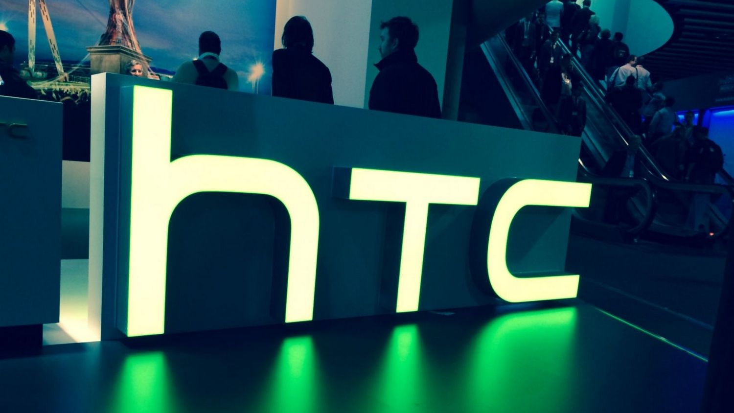 Google ведет переговоры о покупке части компании HTC