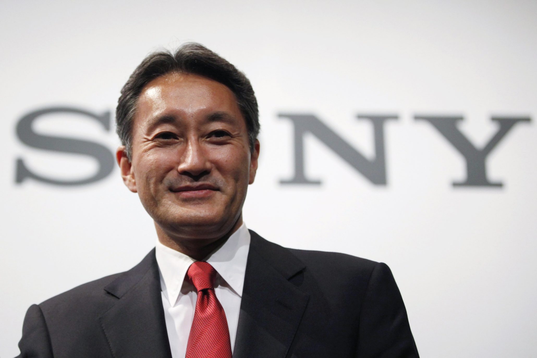 Бывший генеральный директор и глава совета директоров Sony уходит из компании