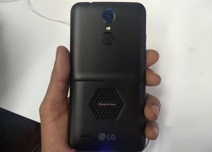 Новый бюджетный смартфон от LG оснащен технологией отпугивания комаров