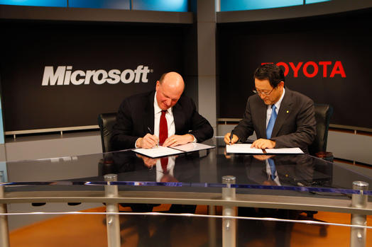 Microsoft будет лицензировать патенты для автомобилей Toyota