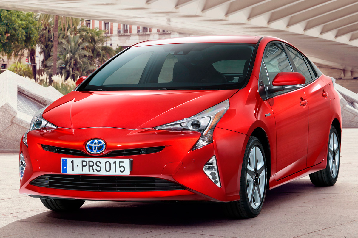 Toyota объявила отзывную кампанию на 2,4 млн автомобилей по всему миру