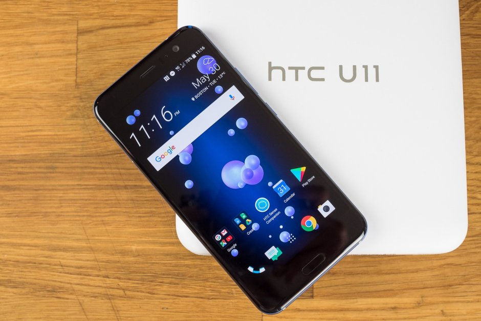 HTC возобновила распространение обновления для HTC U11