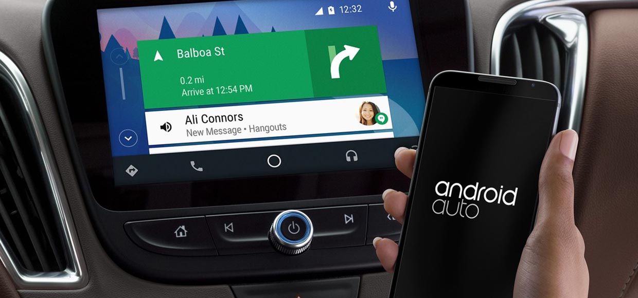 Помощник Google Assistant стал доступен для Android Auto