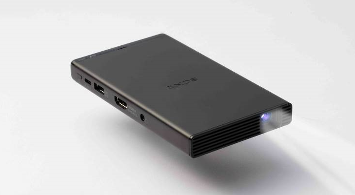 Sony представила мобильный проектор MP-CD1