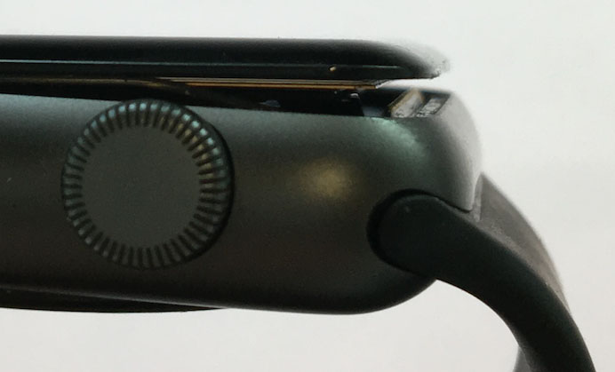 Apple предлагает бесплатно заменить вздувшиеся аккумуляторы 42 мм моделей часов Watch Series 2