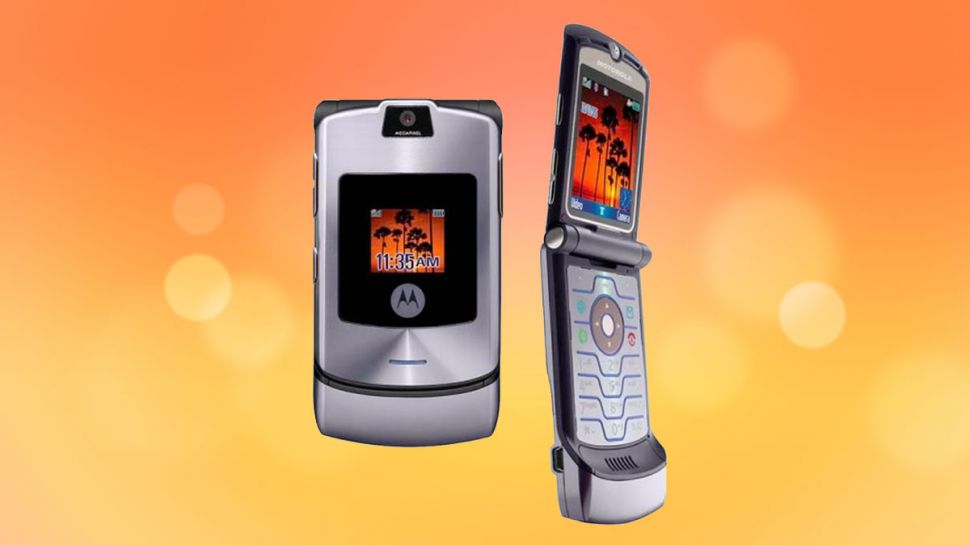 Motorola намекнула, что смартфон Razr может вернуться со сгибающимся дисплеем