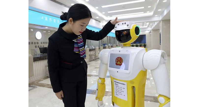 В суде Пекина начал работать робот-клерк Xiaofa