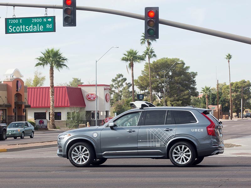 Uber снова начинает тестировать беспилотные автомобили на дорогах