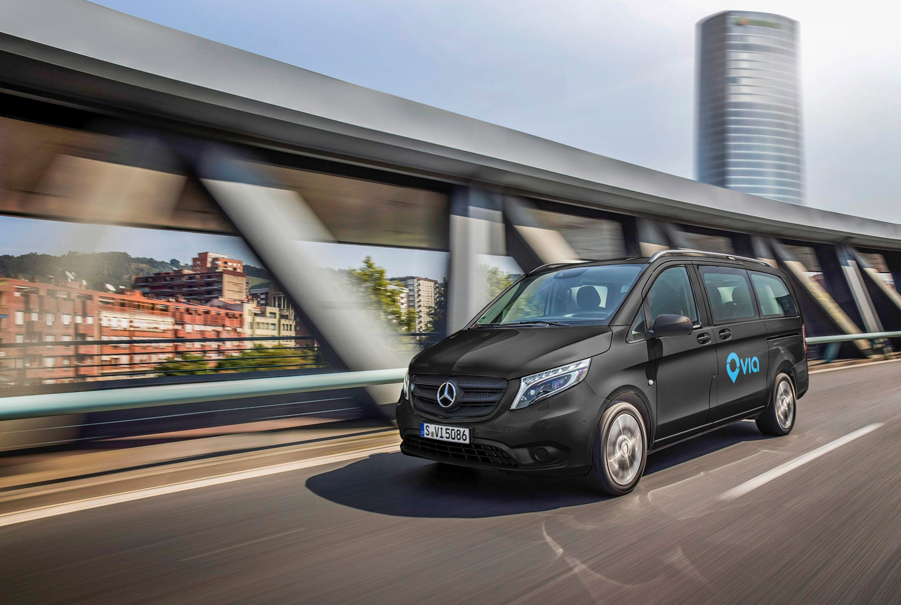 Daimler и Via запускают новый сервис совместных поездок в Европе