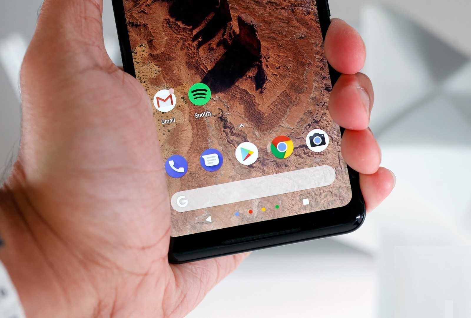 Пользователи Google Pixel 2 XL сообщают о проблеме с «выгоранием» дисплея смартфона