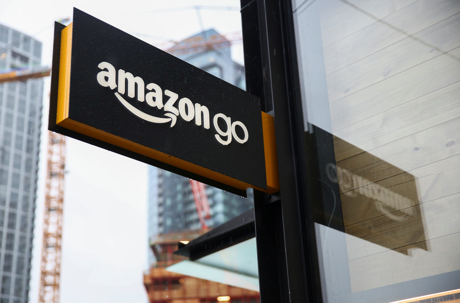 В этом году Amazon может открыть еще шесть магазинов без касс и кассиров