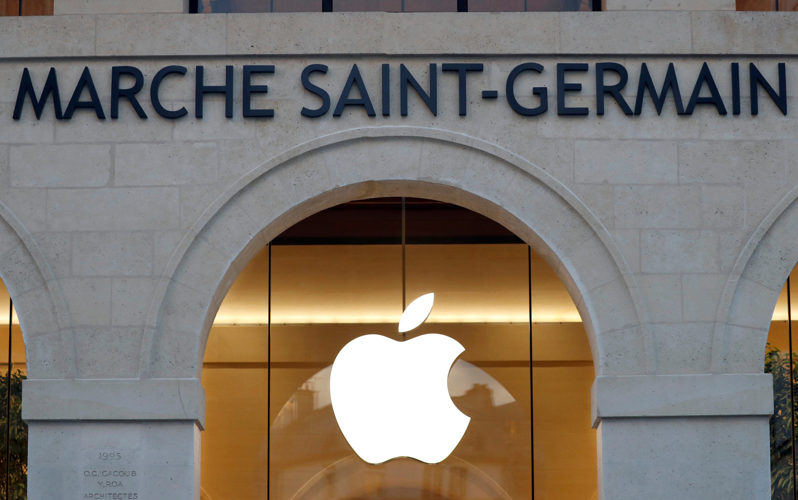 Франция считает, что Apple и Google «оскорбляют» разработчиков ПО