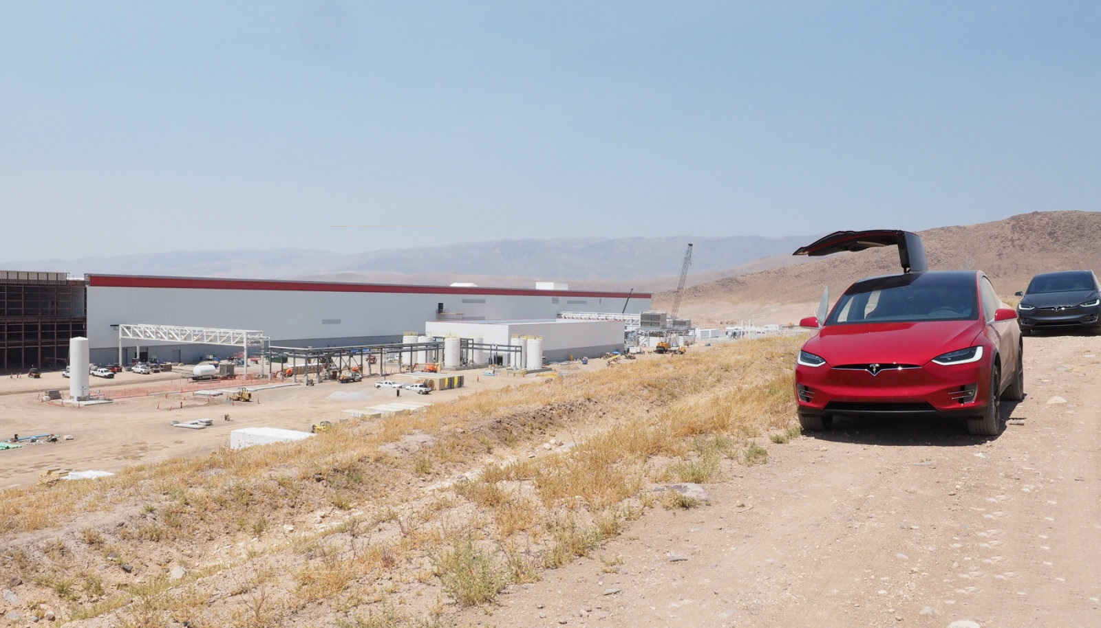 Tesla планирует открыть еще «две или три» гигафабрики в США