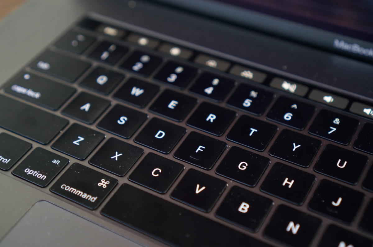 Apple откажется от фирменного механизма клавиатуры Butterfly