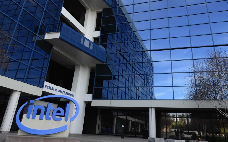 Intel обвиняет Qualcomm в злоупотреблении положением на рынке