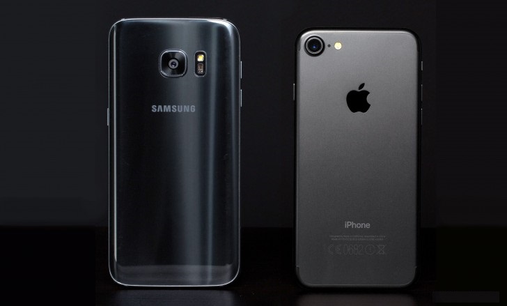 Согласно исследованиям, половина владельцев Samsung Galaxy Note7 перейдет на iPhone