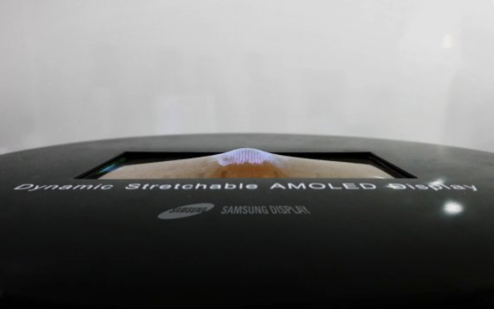 Samsung представит растягивающийся OLED-дисплей