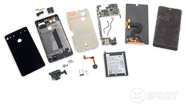 Специалисты iFixit оценили ремонтопригодность Essential Phone в 1 балл из 10