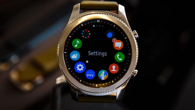 Samsung выпустила обновление для часов Gear S3, исправляющее быстрый разряд аккумулятора