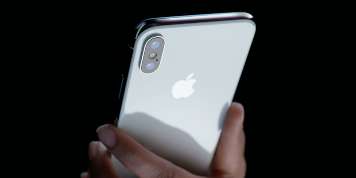 Из-за слабых продаж Apple хочет вдвое сократить производство смартфонов iPhone X