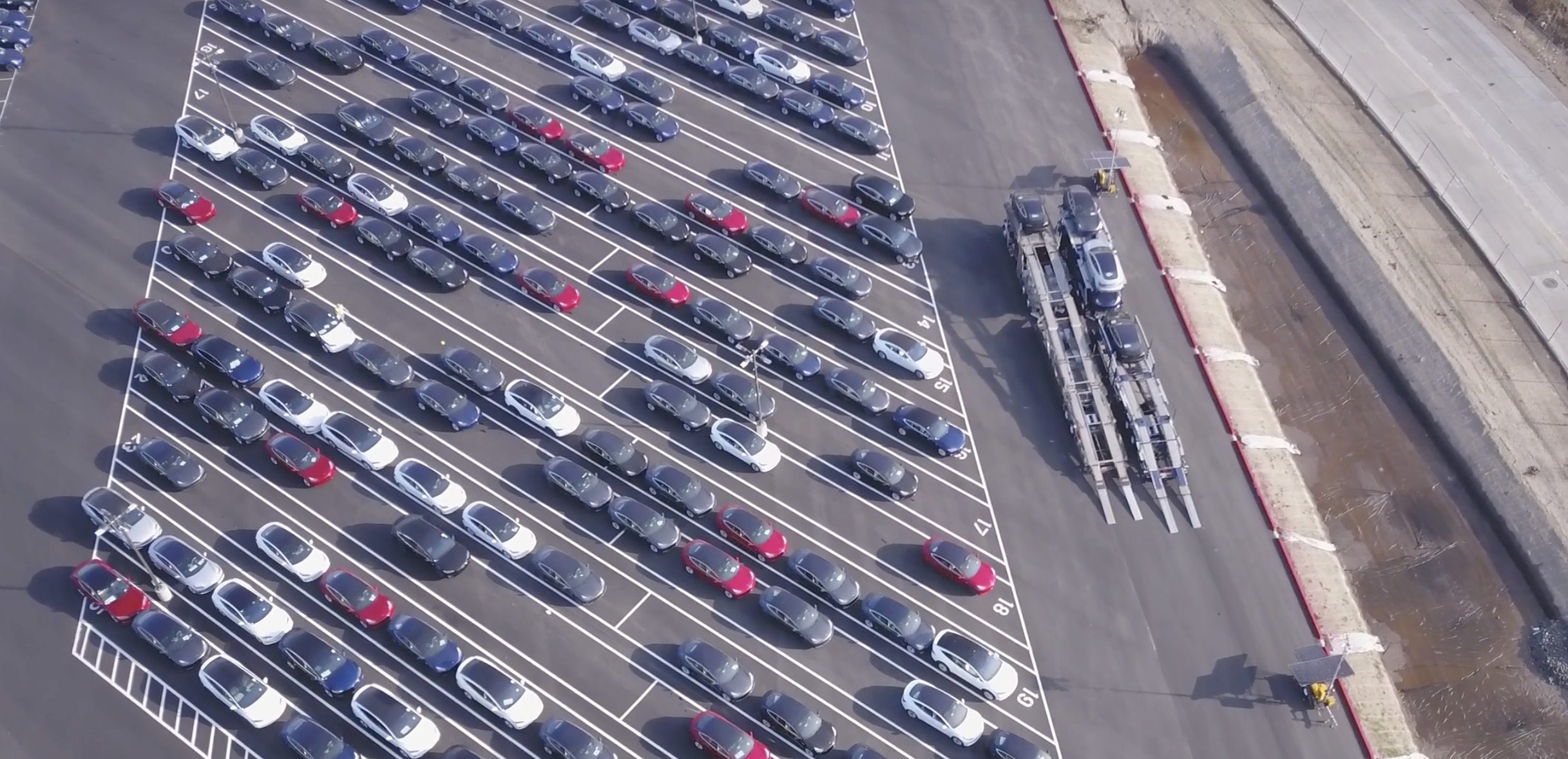 Tesla начала предлагать покупателям «срочную доставку» Model 3