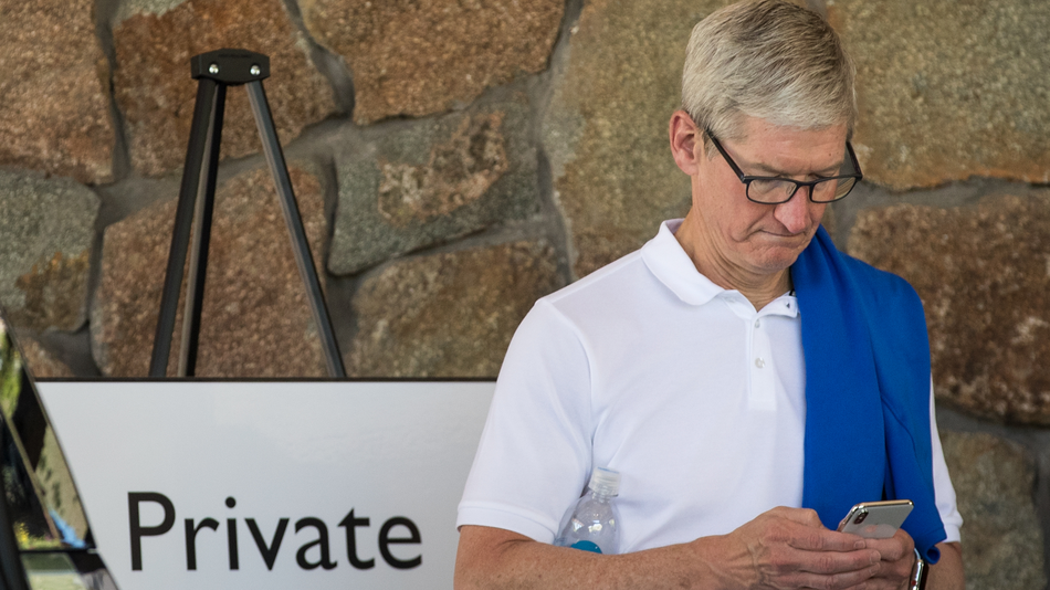 Конгресс США попросил главу Apple Тима Кука прояснить ситуацию с уязвимостью в FaceTime